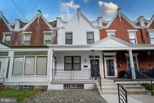 Building Photo - 34 W Durham St