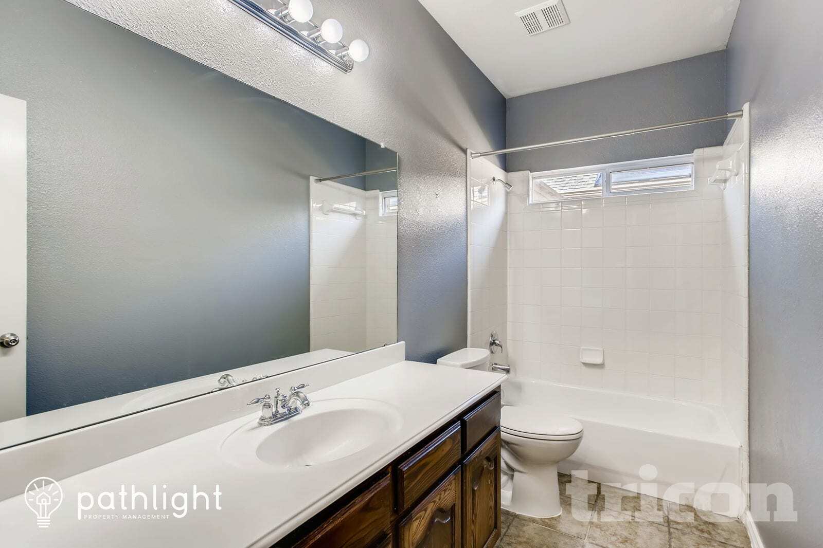 Building Photo - 1435 Red Wolf Dr