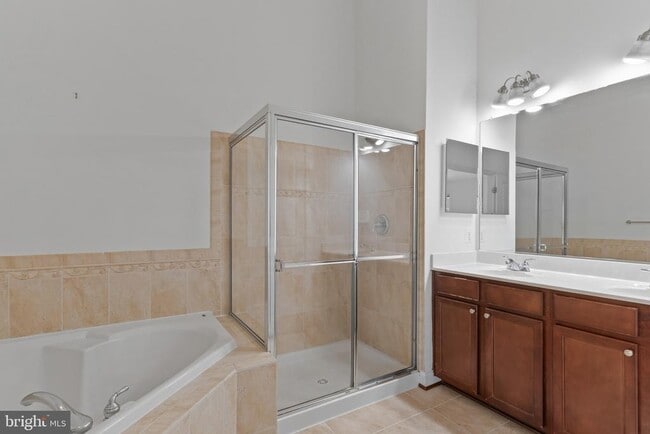 Building Photo - 8852 Purple Iris Ln