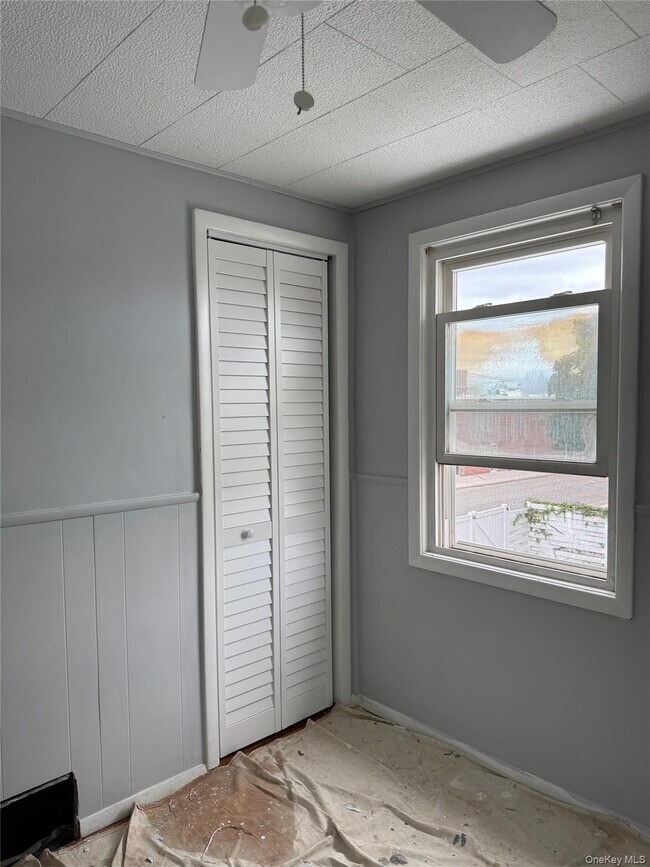 Building Photo - 303 Beebe Rd