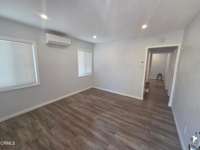 Building Photo - 10152 Haines Canyon Ave
