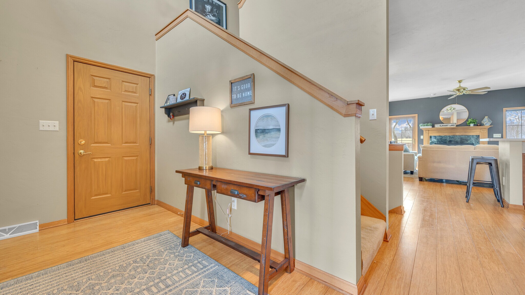 Foyer - 516 Otto Way