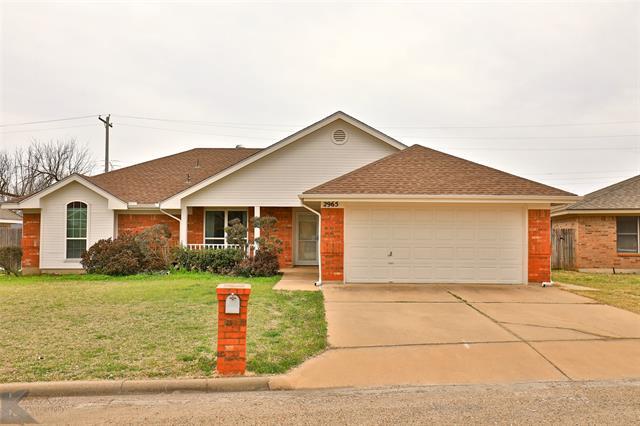Primary Photo - 2965 Red Oak Cir