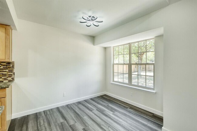 Building Photo - 1702 Wagon Gap Dr