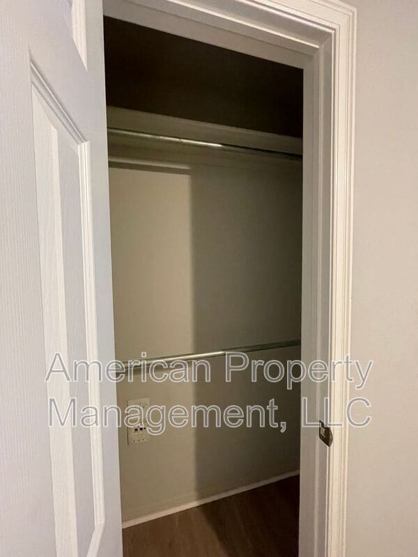 Building Photo - 11108 N 143rd E Ave