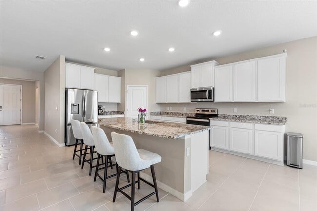 Building Photo - 33700 Hamilton Hl Ln