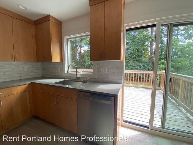 Building Photo - 3 br, 2 bath House - 3106 SW Maricara Street