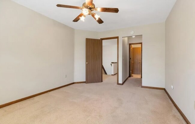 Building Photo - 8192 Honeysuckle Dr