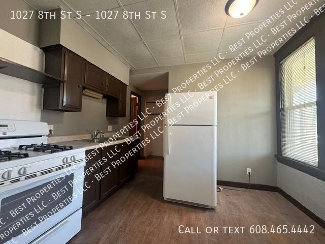 Building Photo - 1027 8th St S