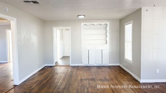 Building Photo - 3111 31st St