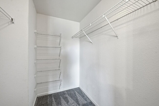 Building Photo - $1,595.95, 1 Bed, 1 Bath Condo in Aurora with In Unit Laundry and Pool Access!