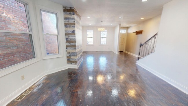 Building Photo - Anacostia Historic District W/Hardwoods, B...