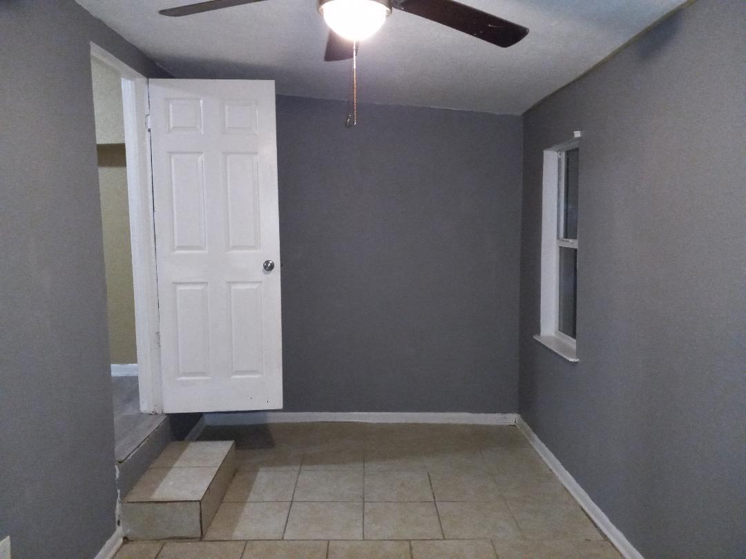 Building Photo - 7909 50th Ave N