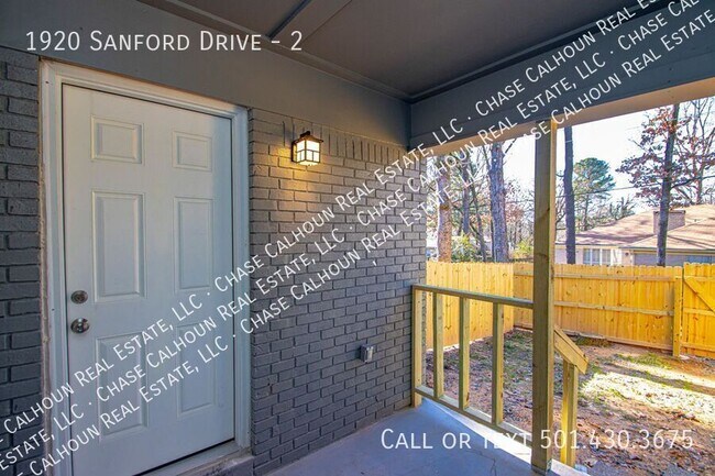 Building Photo - 1920 Sanford Dr