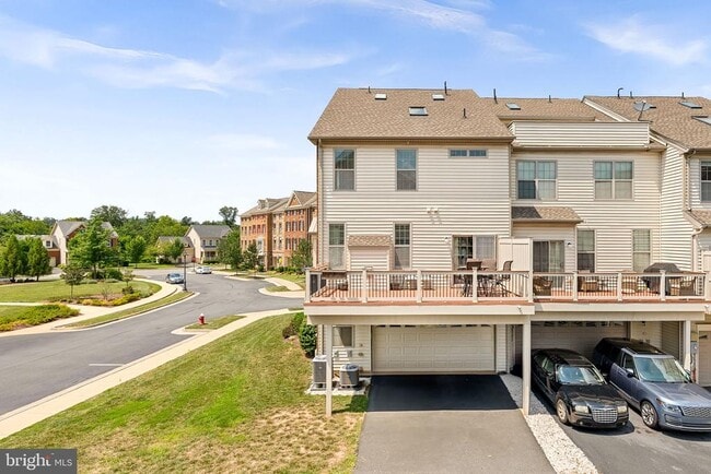 Building Photo - 43117 Shore Square
