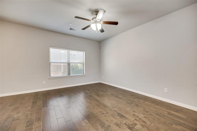 Building Photo - 916 Brookville Ct