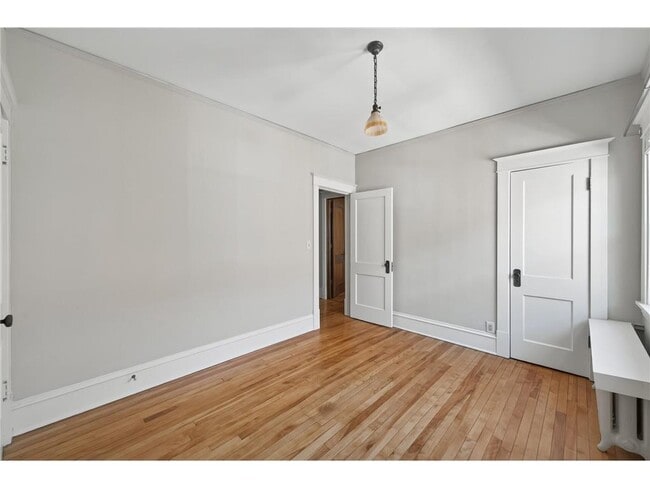 Building Photo - 971 Goodrich Ave