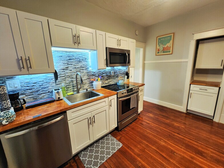 Building Photo - 47 Partridge St