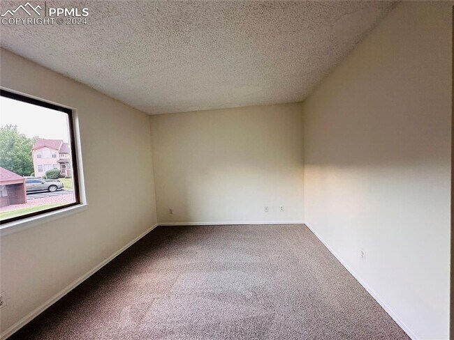 Building Photo - 3356 Capstan Way