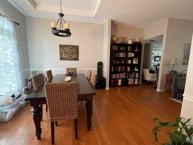 Building Photo - 1689 Parkside Cir