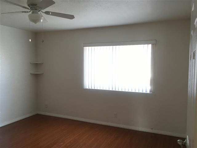 Building Photo - Gated Upstairs 2BD/2BA Condo, 2 Gated Rese...