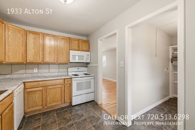 Building Photo - 1933 Alton St