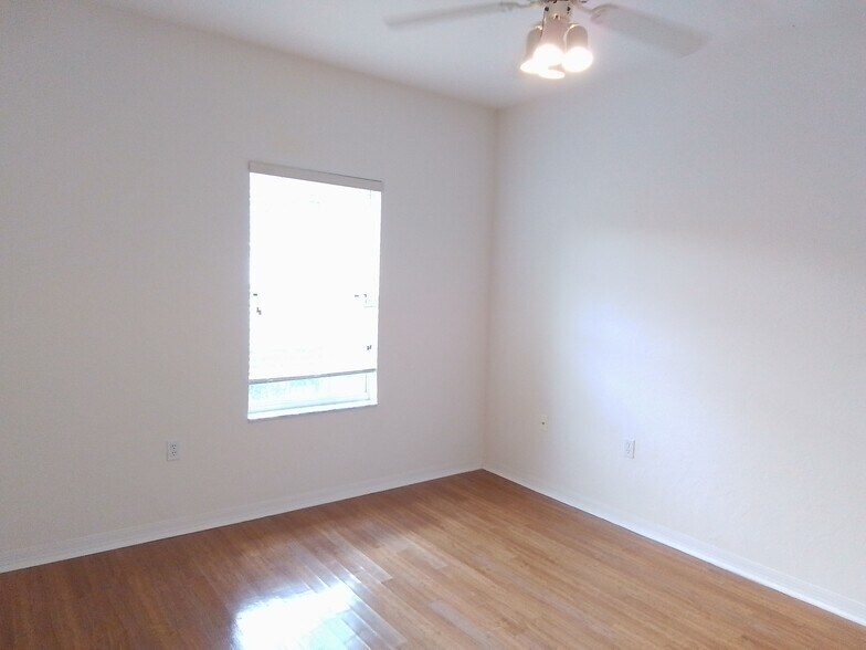 Building Photo - 4847 NW 78th Rd