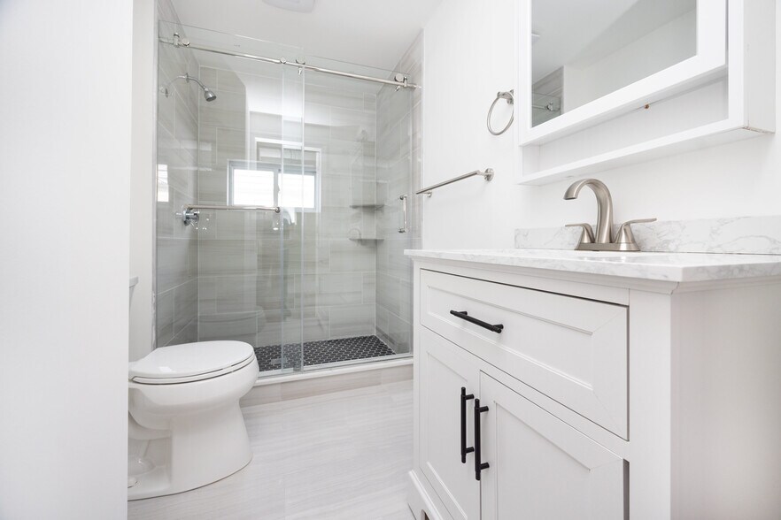 Building Photo - 19 Puritan Rd