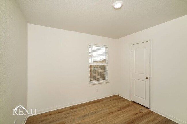 Building Photo - Coming Soon!