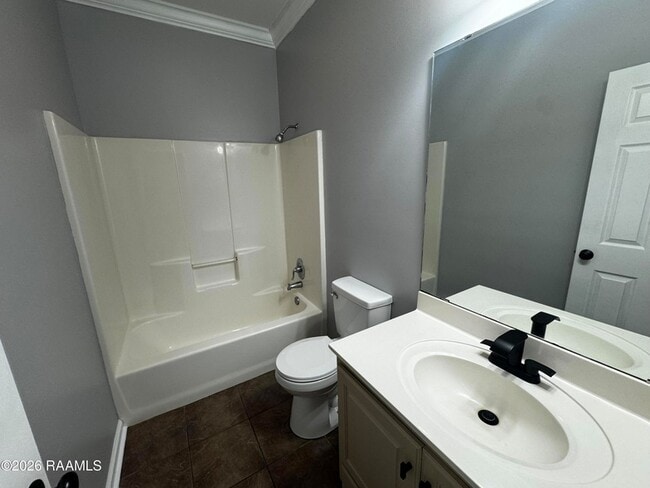 Building Photo - 201 Pavilion St