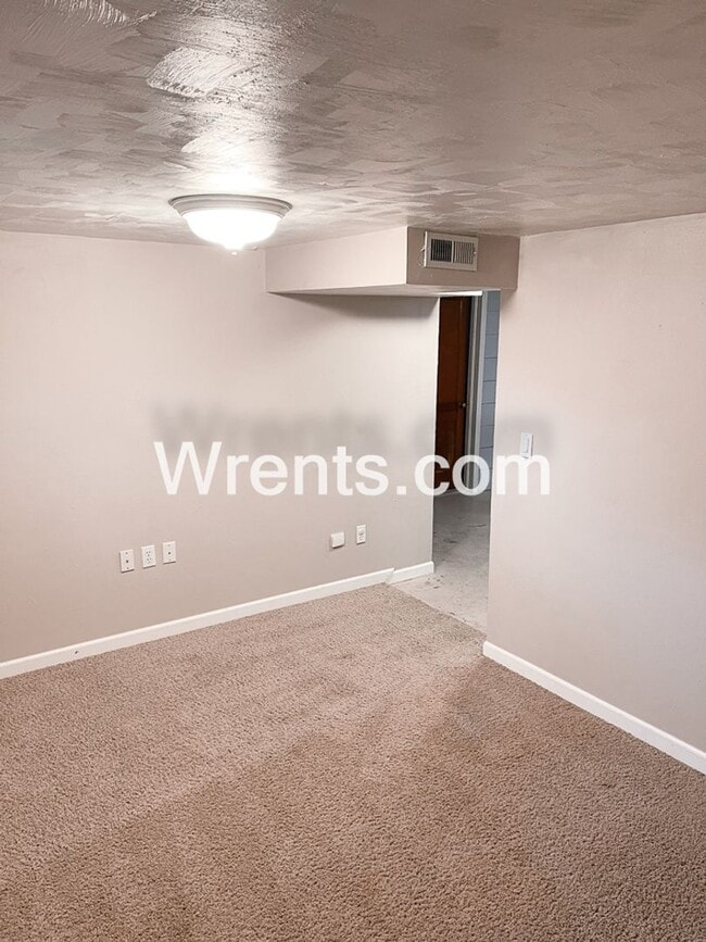 Building Photo - New home is a