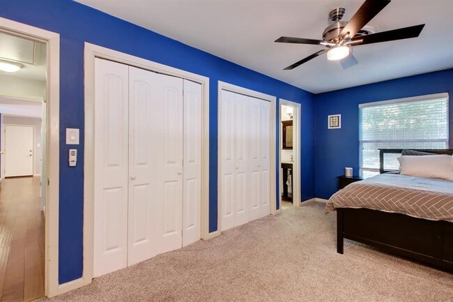 Building Photo - 6709 Columbia Dr