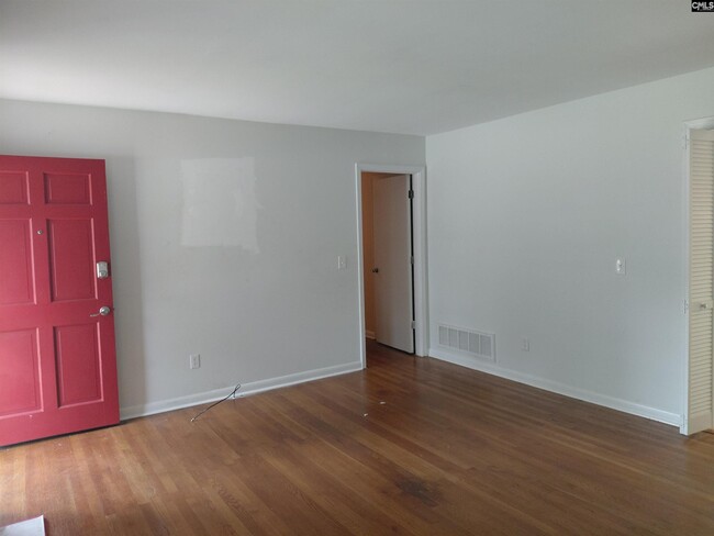 Building Photo - 224 Hickory Ridge Dr