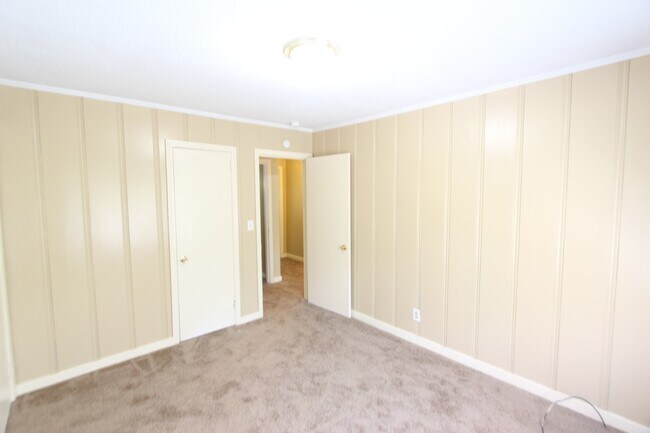 Building Photo - New On The Market! Loaded with Charm!  Get...