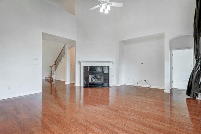 Building Photo - 3129 Goldenoak Cir