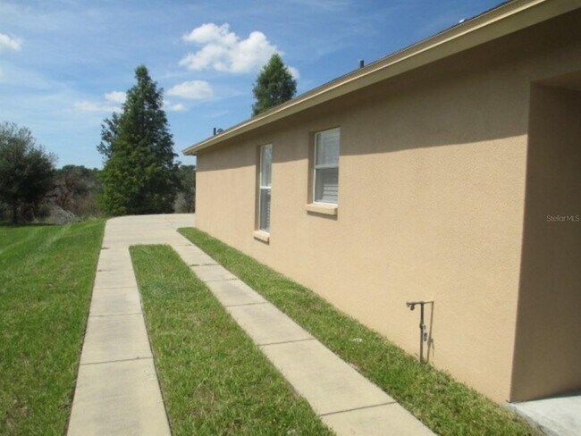 Building Photo - 9734 Highland Ridge Dr