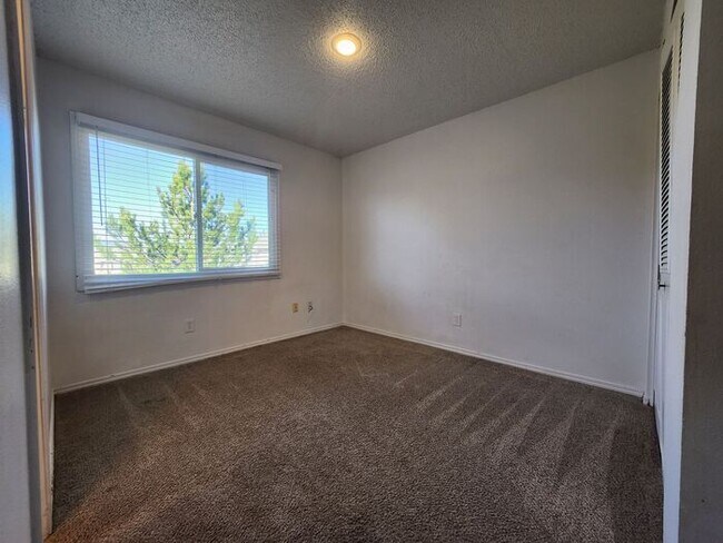 Building Photo - Stunning 3-bedroom, 2-bathroom Condo located in Monument! Move In Now and 50% Off First Month's R...