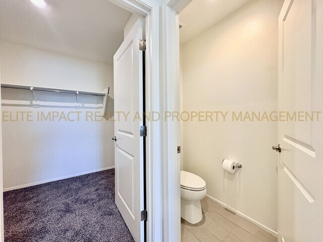 Building Photo - 7654 S Via Casa De Campo