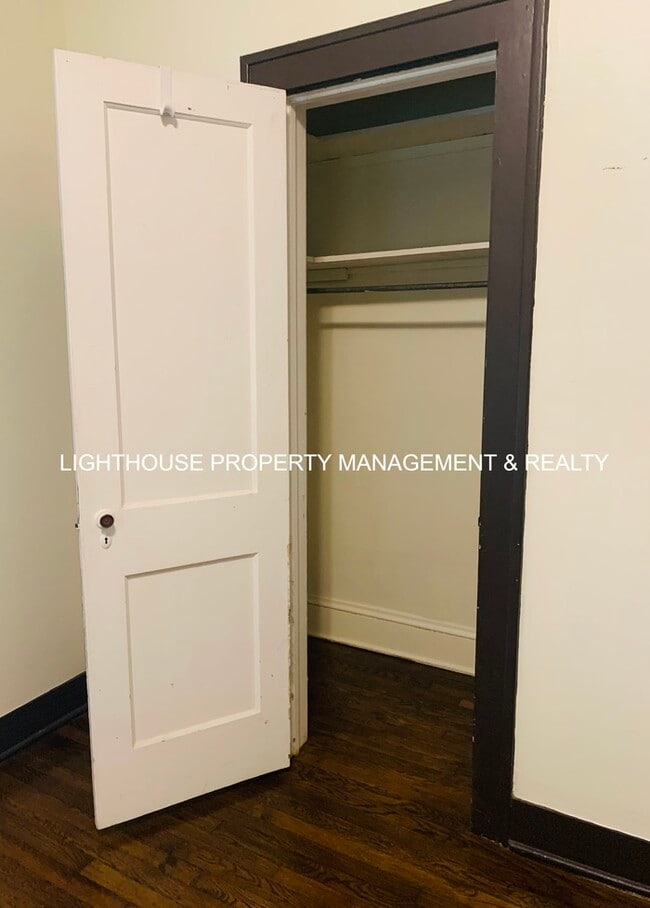 Building Photo - Coming Soon! Charming 2 Bedroom Home in Historic San Marco!