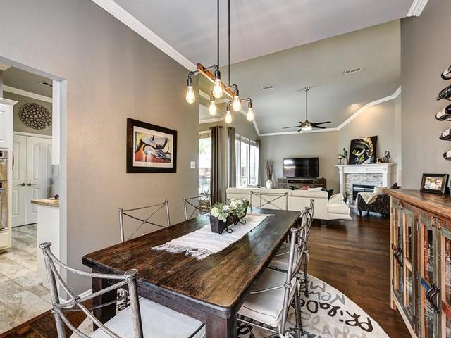 Building Photo - 3621 Granbury Dr