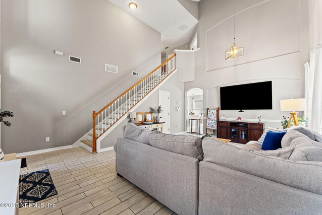 Building Photo - 563 Longmill Ln