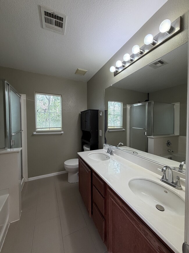 Building Photo - 6250 W Arby Ave