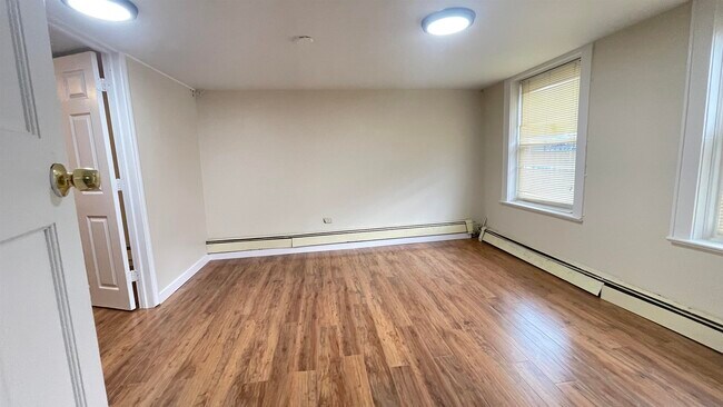 Building Photo - 94 South St