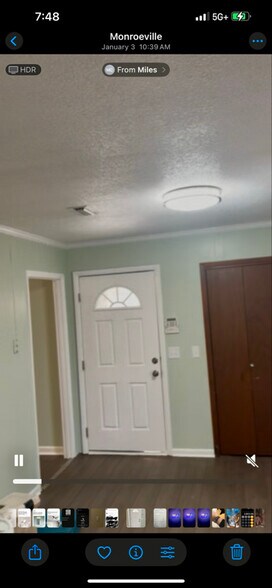 Building Photo - 152 James Ave