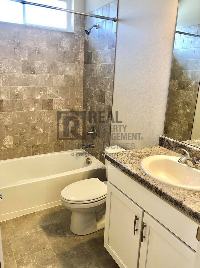 Building Photo - 501 Ranchhand Dr