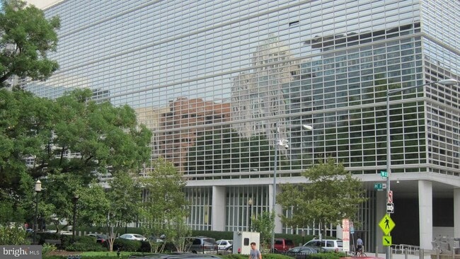 Building Photo - 2030 F St NW