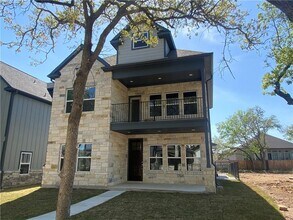 Building Photo - 1301 Low Branch Ln