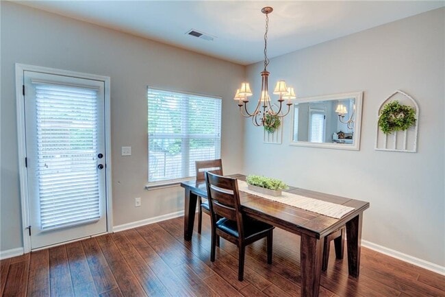Building Photo - 4918 McEver View Dr