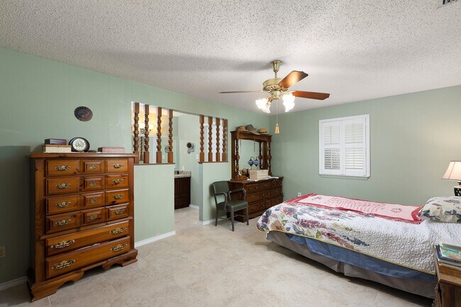 Master Bedroom - 2005 Point West Dr
