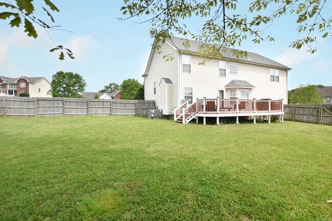 Building Photo - Pet Friendly in Sango!